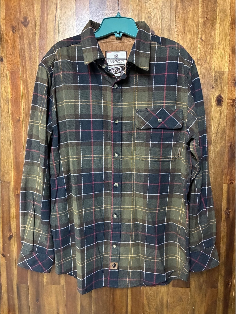 Legendary Whitetails Buck Camp Plaid Flannel Shirt Mens M Outdoors Country